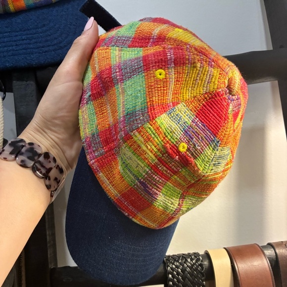 Umber & Ochre Cap in Khes Multi Red NWT - Picture 5 of 6